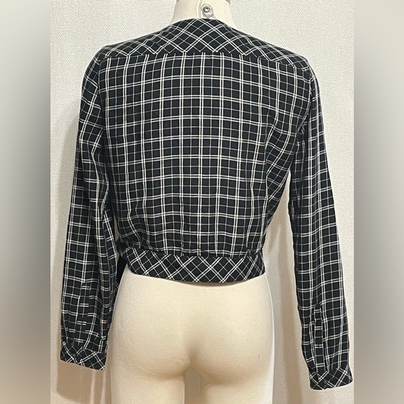 Abercrombie & Fitch black and cream plaid top - Picture 2 of 5